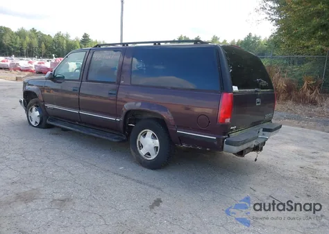 1997 Chevrolet Suburban 1500 из США, поврежденный, VIN 1GNFK16R6VJ399554